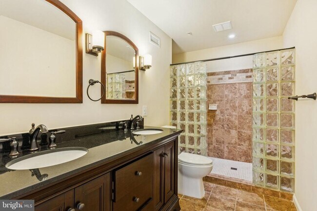 Building Photo - 15205 Orchard Farm Pl