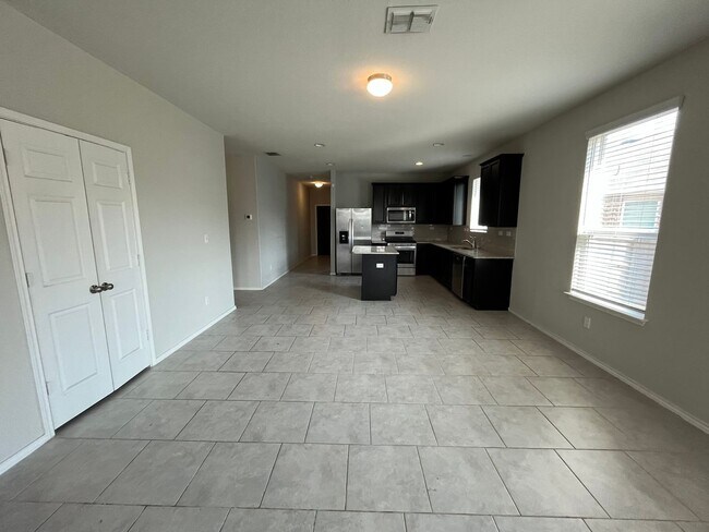 Building Photo - 12146 Matador Ranch