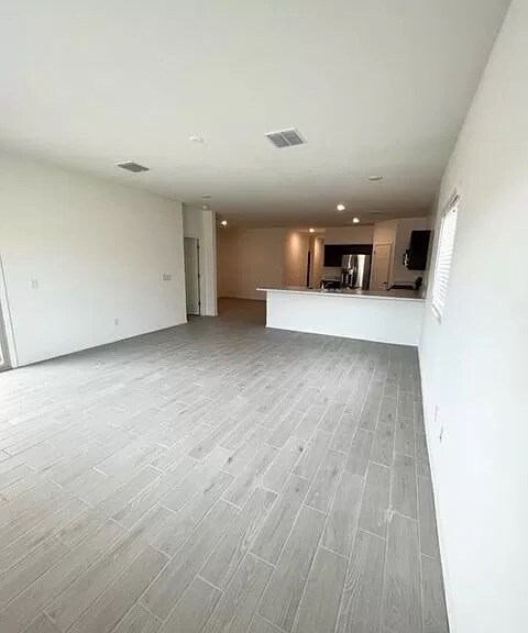 Building Photo - 7409 N 127th Ave