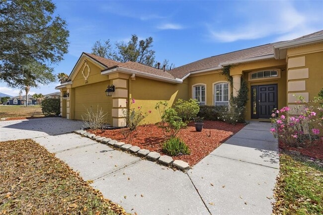 Building Photo - 12329 Creek Edge Dr