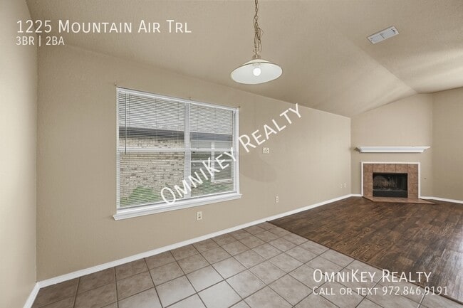 Building Photo - 1225 Mountain Air Trail