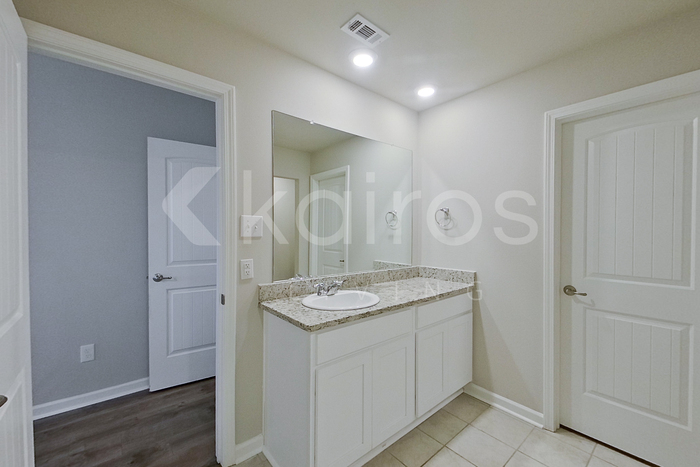 Building Photo - 119 Yardley Ct