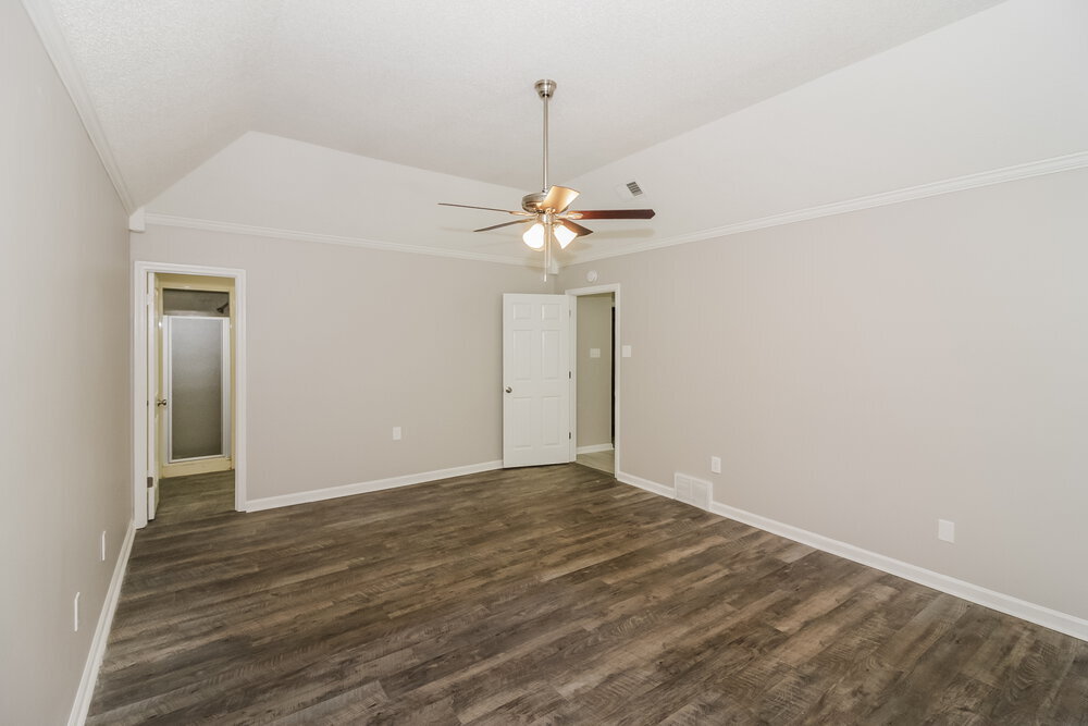 Building Photo - 8685 Rhonda Cir S