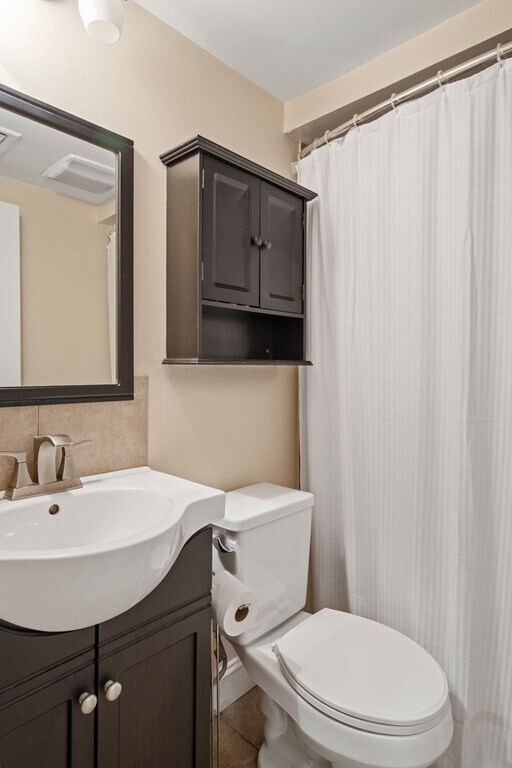 Building Photo - 100 Old Harbor St