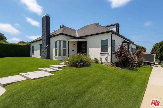 Primary Photo - 3453 Floresta Ave