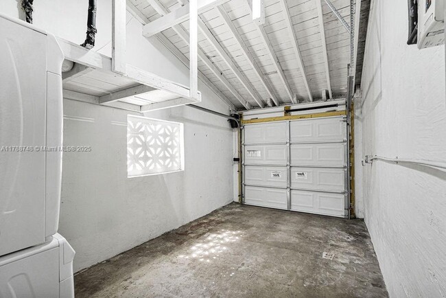 Building Photo - 234 NW 45th St