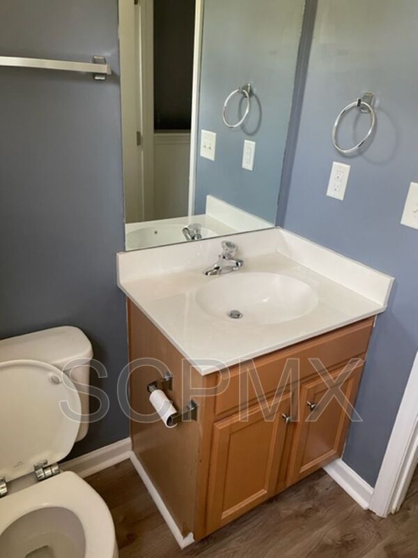 Building Photo - 8963 N Red Maple Cir