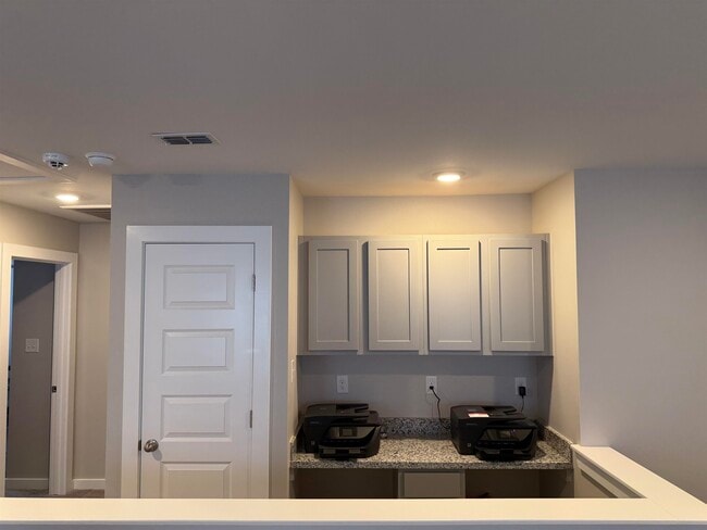 Building Photo - 1603 Ocaso Dr