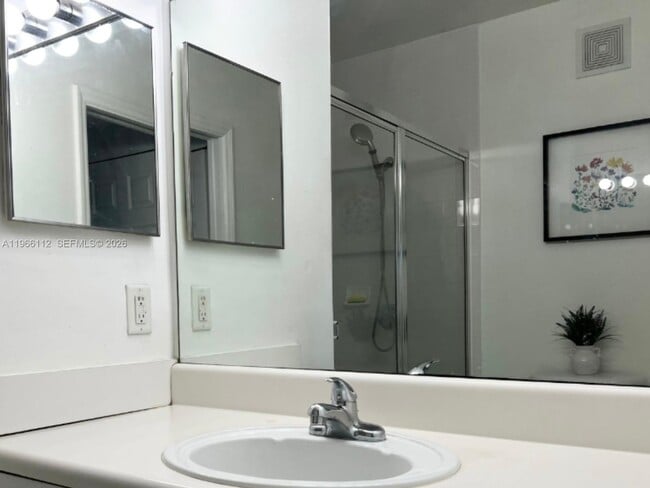 Building Photo - 2360 E Preserve Way