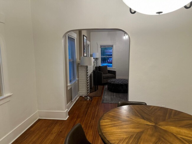 Building Photo - Charming 4BR/2BA Vintage Home in Historic ...