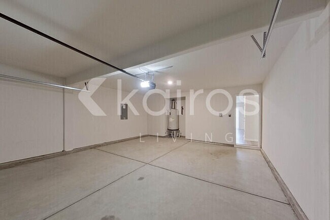 Building Photo - 354 Common Reed Dr