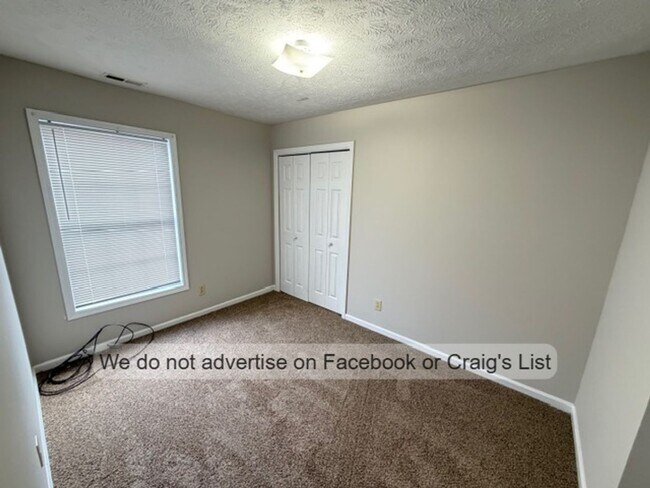 Building Photo - Glen Reilly- Shawcross Lane