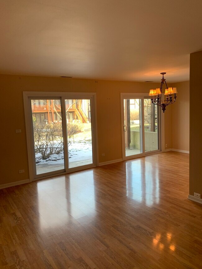 Building Photo - 412 Sandhurst Cir