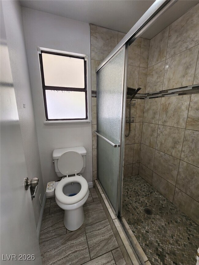 Building Photo - 1823 Niblick Cir