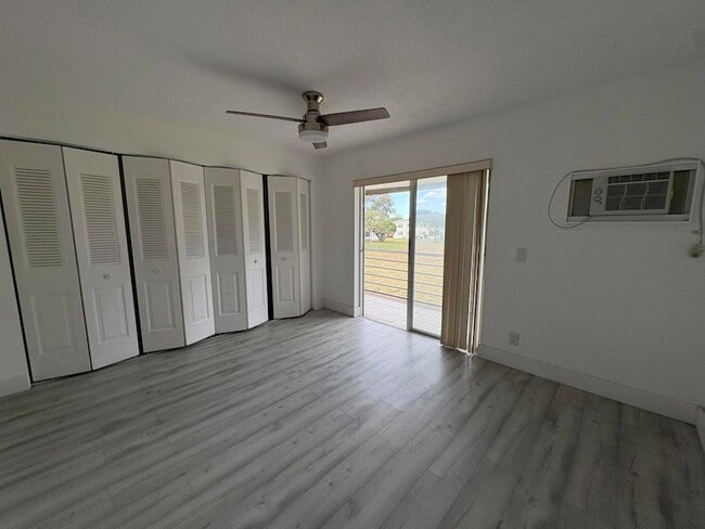 Building Photo - 374 Camden P