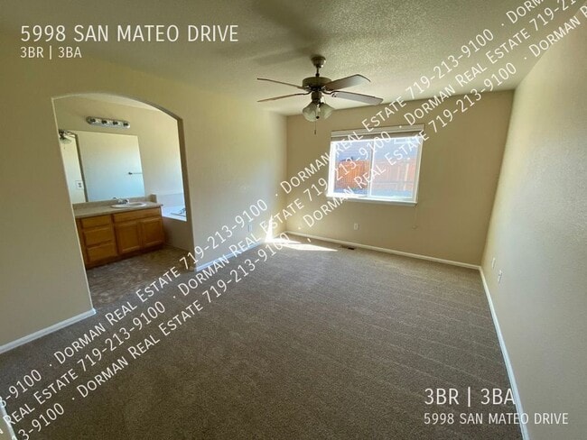 Building Photo - 5998 San Mateo Dr
