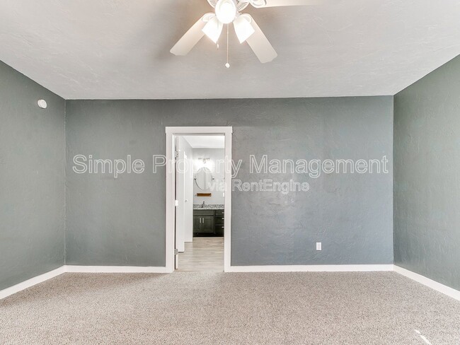 Building Photo - 2605 N Robinson Ave