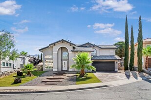 Building Photo - 908 Los Pinos Way