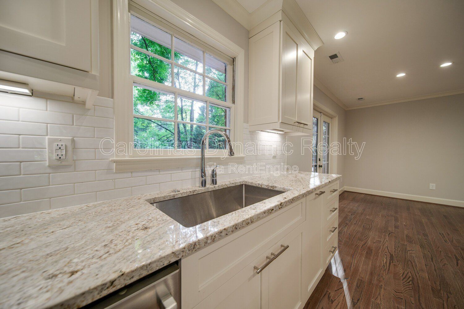 Building Photo - 6700 Castlegate Dr