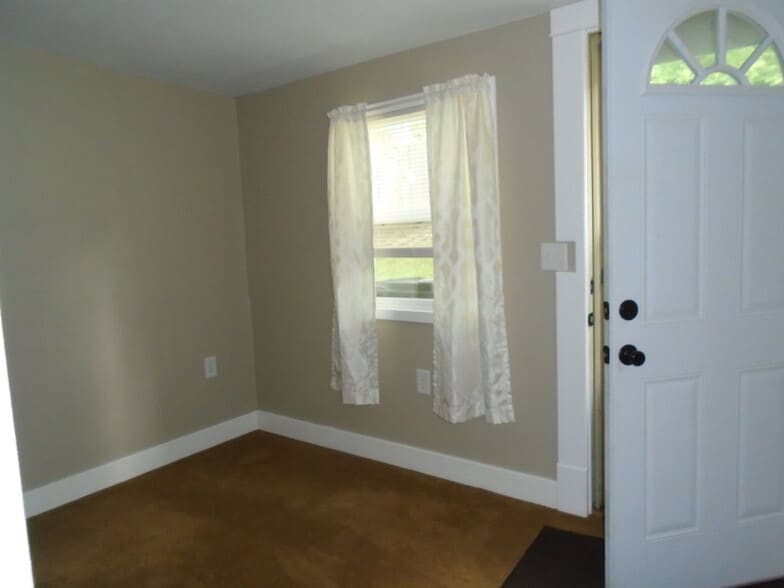 Building Photo - 805 Green St