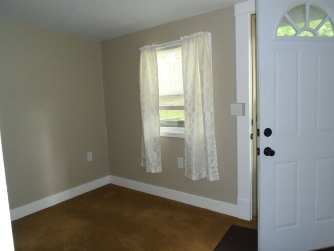 Building Photo - 805 Green St