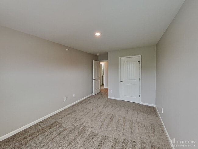 Building Photo - 9216 War Eagles Way