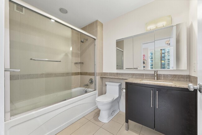 Building Photo - 20 Newport Pkwy