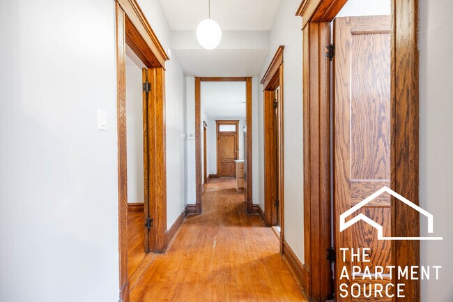 Building Photo - 2519 S Millard Ave