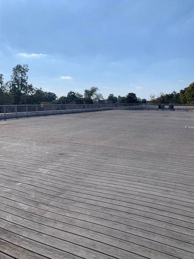 Building Photo - Stylish 2 Bedroom 2 Bath Condo @ Crimson Commons Available Fall 2026! Apply Now!