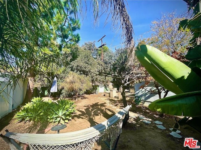 Building Photo - 3017 Urban Ave