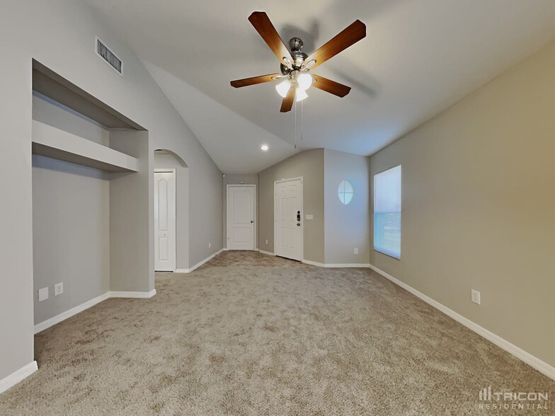 Building Photo - 1404 Marsh Wood Dr