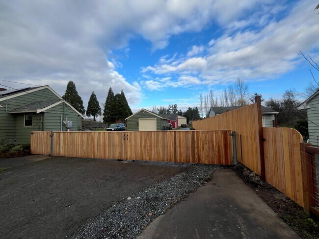 Building Photo - 1740 Marine Dr
