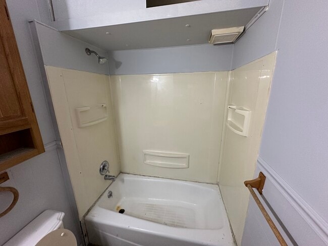 Building Photo - 939 Cunningham-