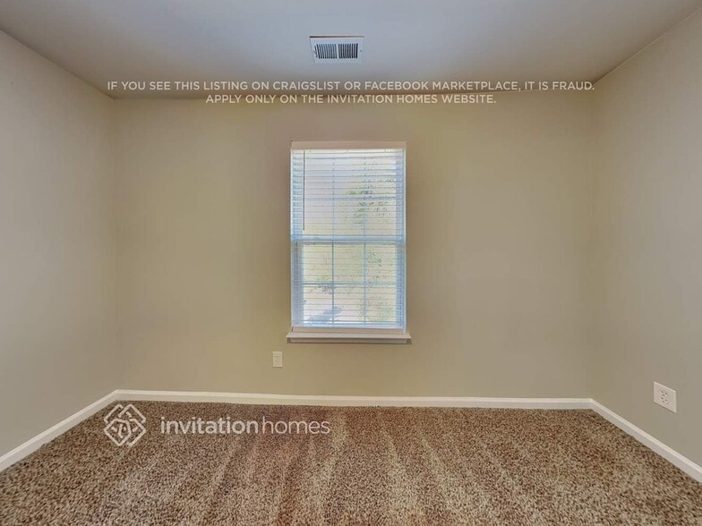 Building Photo - 10 Hidden Meadow Ct