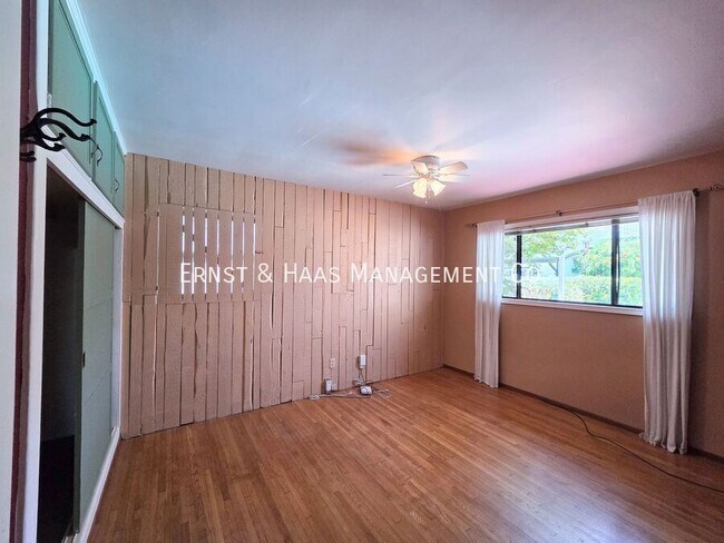 Building Photo - 2080 Senasac Ave