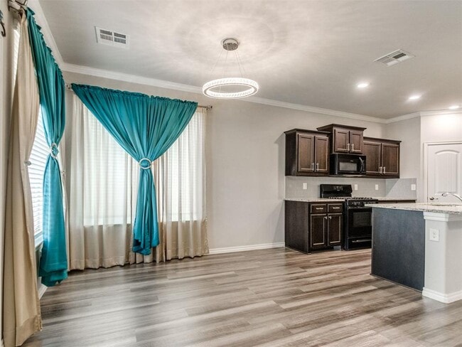Building Photo - 14805 Gravity Falls Ln