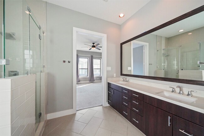 Building Photo - 4123 Eigel St