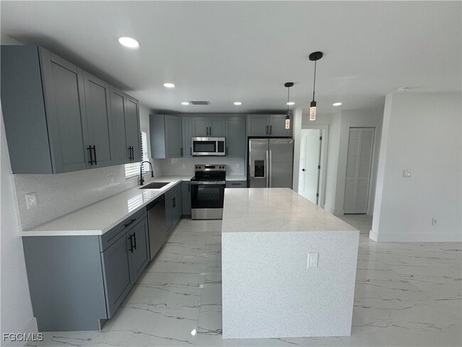 Building Photo - 1829 NW 24th Ave