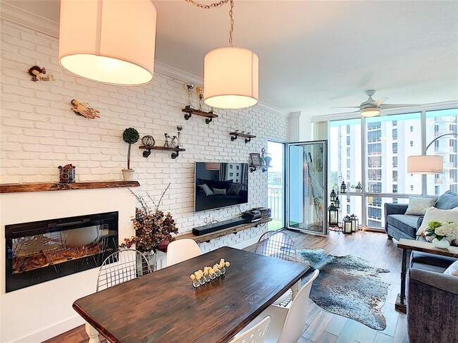 Building Photo - 322 E Central Blvd