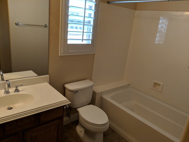 Building Photo - 9149 Tudor Park Pl