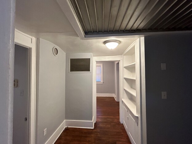 Building Photo - 6420 New Kings Rd