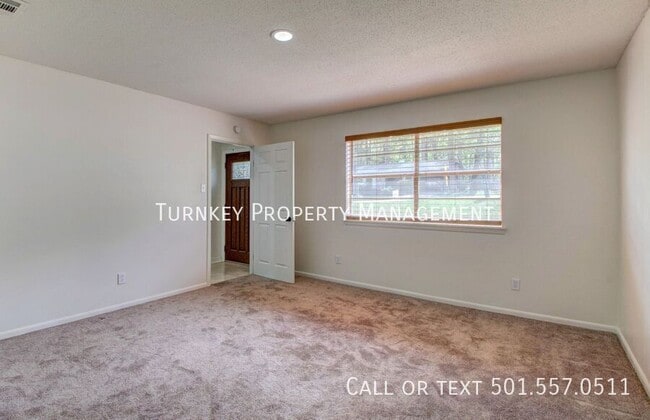 Building Photo - 2101 Romine Rd