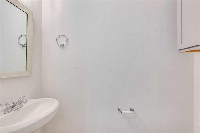 Building Photo - 20504 Haygrazer Wy