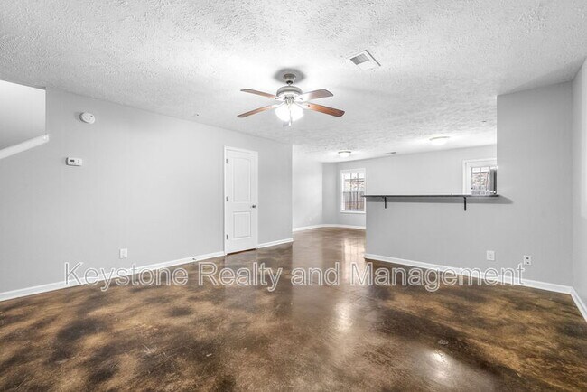 Building Photo - 133 Melbourne Dr
