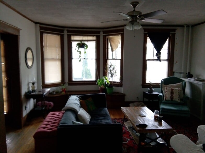 Livingroom area - 528 Warren Street