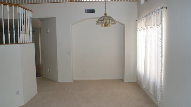 Building Photo - 1078 W Heather Ave