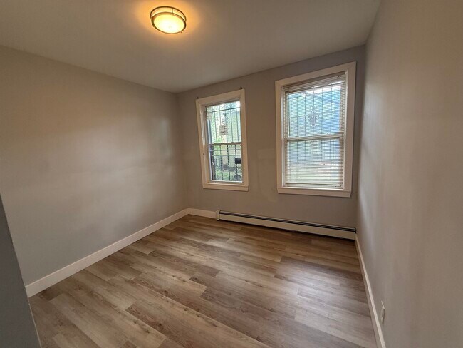 Building Photo - 89 Bostwick Ave