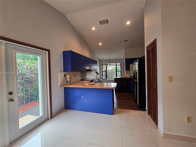 Building Photo - 15630 SW 46th Terrace
