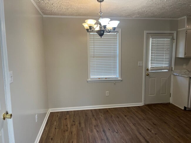 Building Photo - 3 Bedroom Home in Lee County for rent!