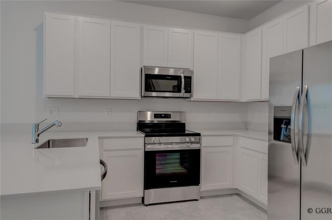 Building Photo - 3243 Laurent Lp